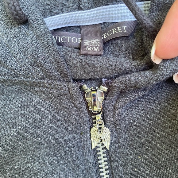 Victoria’s Secret | Sequin 2015 Fashion Show Jacket Hoodie Medium - Picture 4 of 4